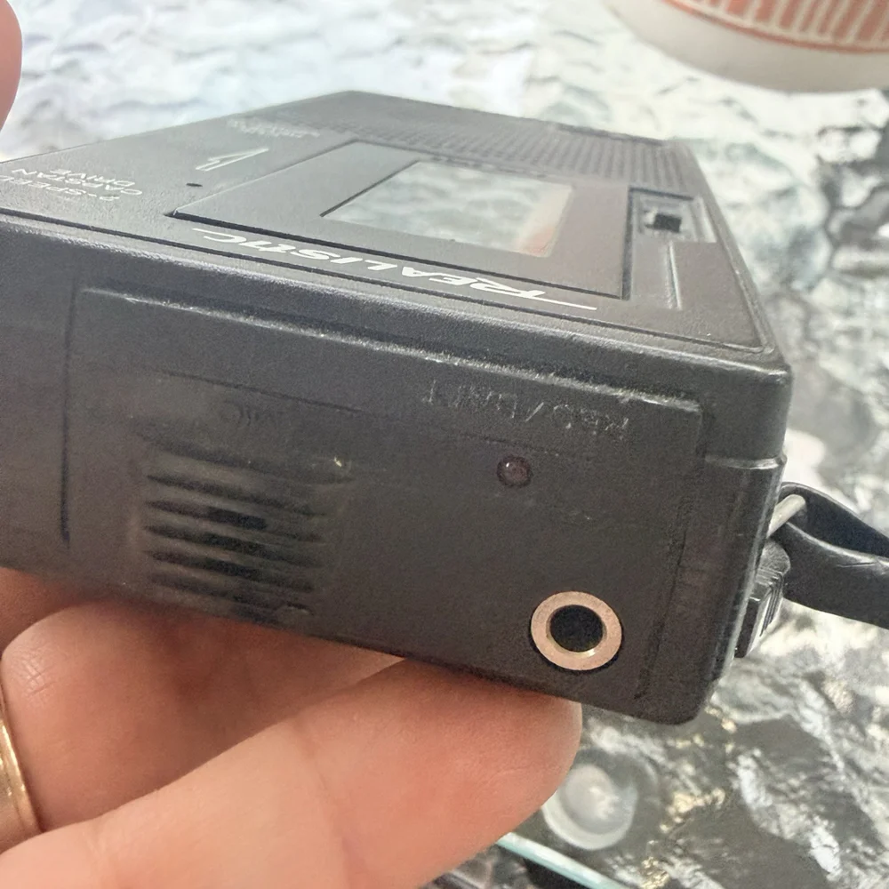 Vintage Realistic Micro-12 Micro Cassette Recorder